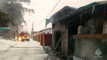 Нарушение правил пожарной безопасности при эксплуатации печного отопления – наиболее вероятная причина пожара с гибелью человека в Иркутском районе