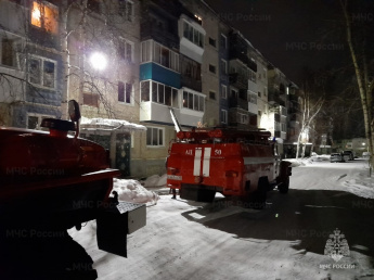 Четыре человека спасены и двое пострадали на пожарах за сутки в Иркутской области